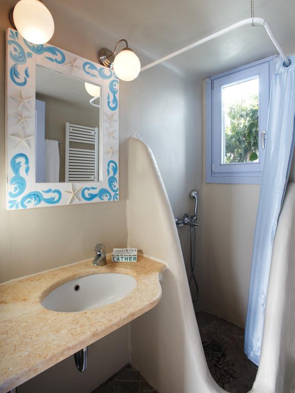 Gt Luxury Suites Ornos  Ngoại thất bức ảnh