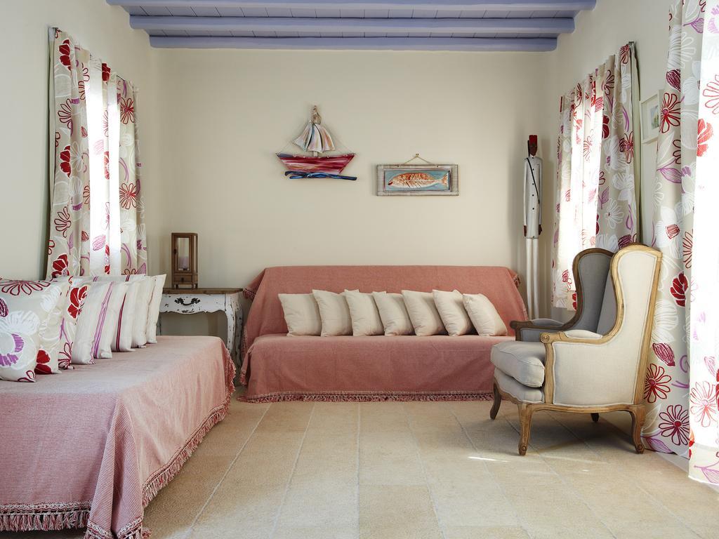 Gt Luxury Suites Ornos  Phòng bức ảnh